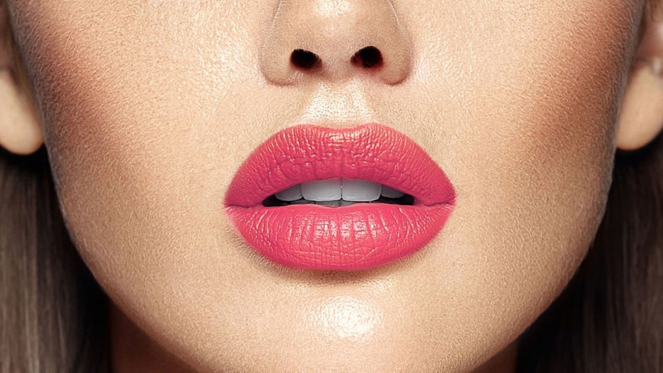 bold lip look