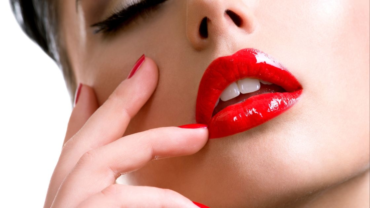 perfect red lip